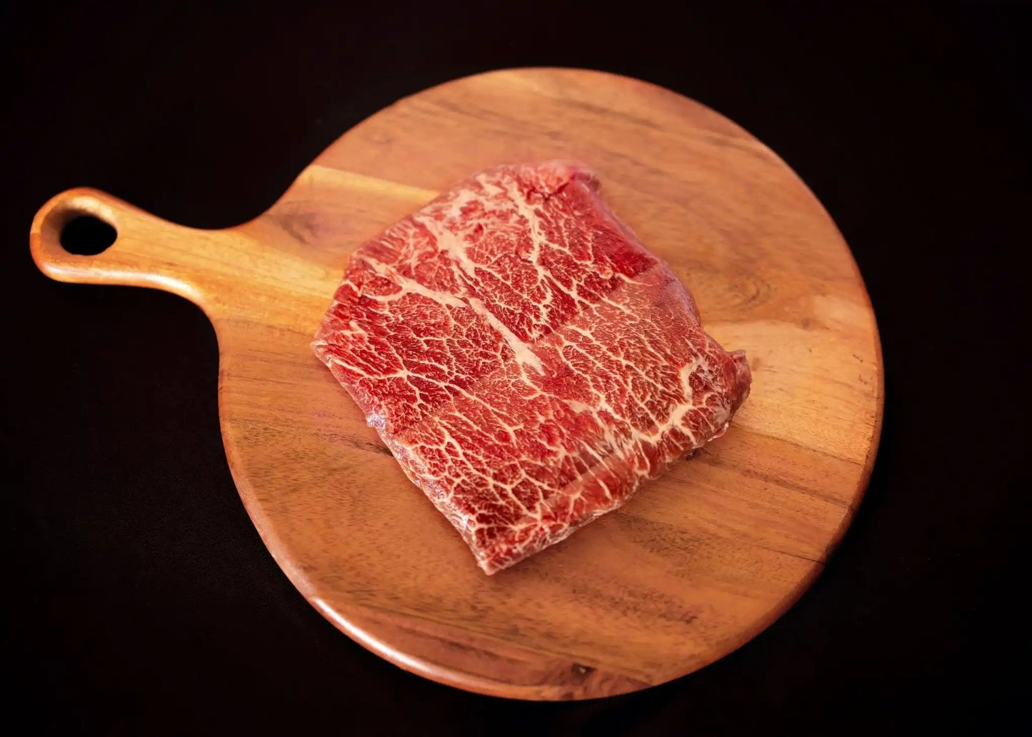 100% All-Natural Grass-Fed Pasture-Raised Wagyu Flat IronIntroducing our Grass-Fed Pasture-Raised Wagyu Flat Iron Steak, a masterpiece of flavor and tenderness straight from our ranch to your plate. Immerse yourself in the100%The Hufeisen-Ranch (WYO Wagyu)