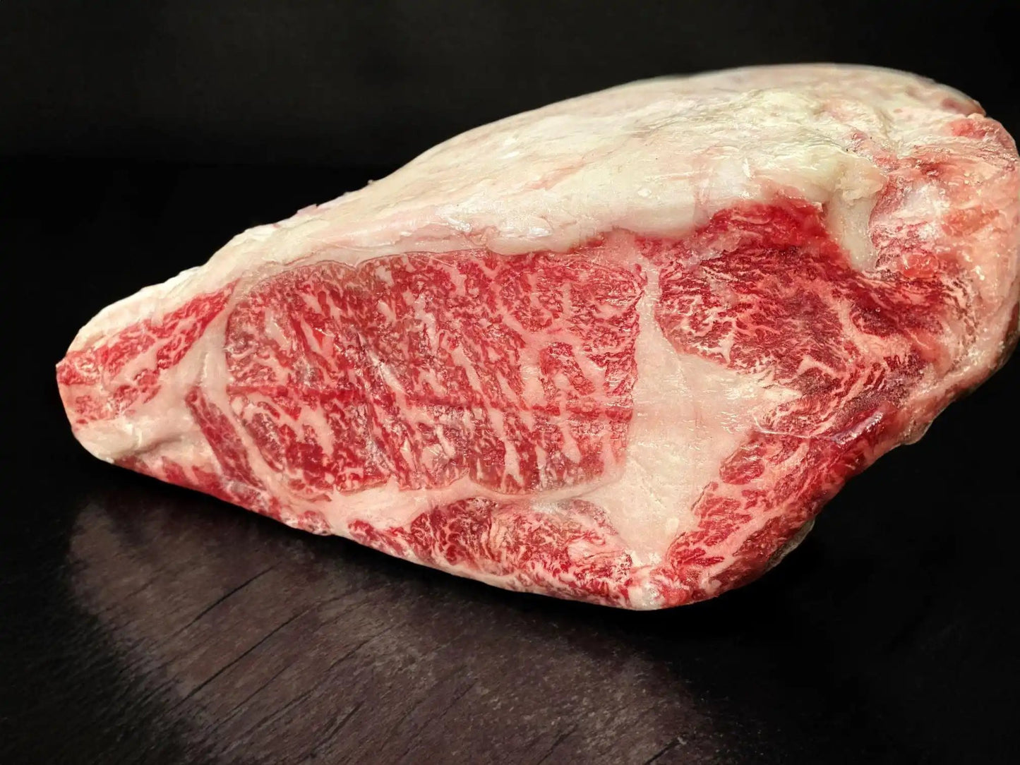 100% All-Natural Grass-Fed Pasture-Raised Wagyu Boneless Prime Rib Roa









Experience the pinnacle of beef excellence with Hufeisen Ranch's 100% All-Natural Fullblood Japanese Wagyu Boneless Prime Rib Roast. Cut from the most priz100%The Hufeisen-Ranch (WYO Wagyu)