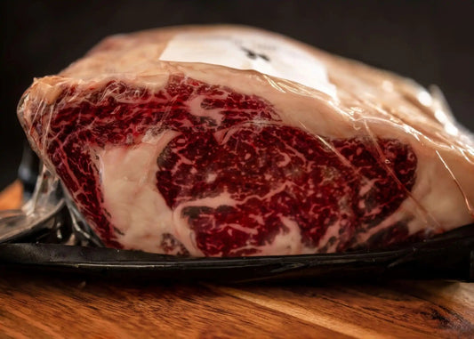 100% All-Natural Grass-Fed Pasture-Raised Wagyu Boneless Rib Roast



















Introducing the epitome of indulgence – our Grass-Fed Pasture-Raised Wagyu Rib Roast. Unparalleled in marbling and succulence, this premium cut i100%The Hufeisen-Ranch (WYO Wagyu)