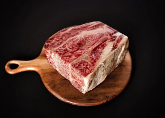 100% All-Natural Grass-Fed Pasture-Raised Wagyu Chuck RoastIntroducing Hufeisen Ranch's 100% All-Natural Grass-Fed Pasture-Raised Wagyu Chuck Roast, the ultimate in beef flavor and tenderness. With excellent marbling and pac100%The Hufeisen-Ranch (WYO Wagyu)