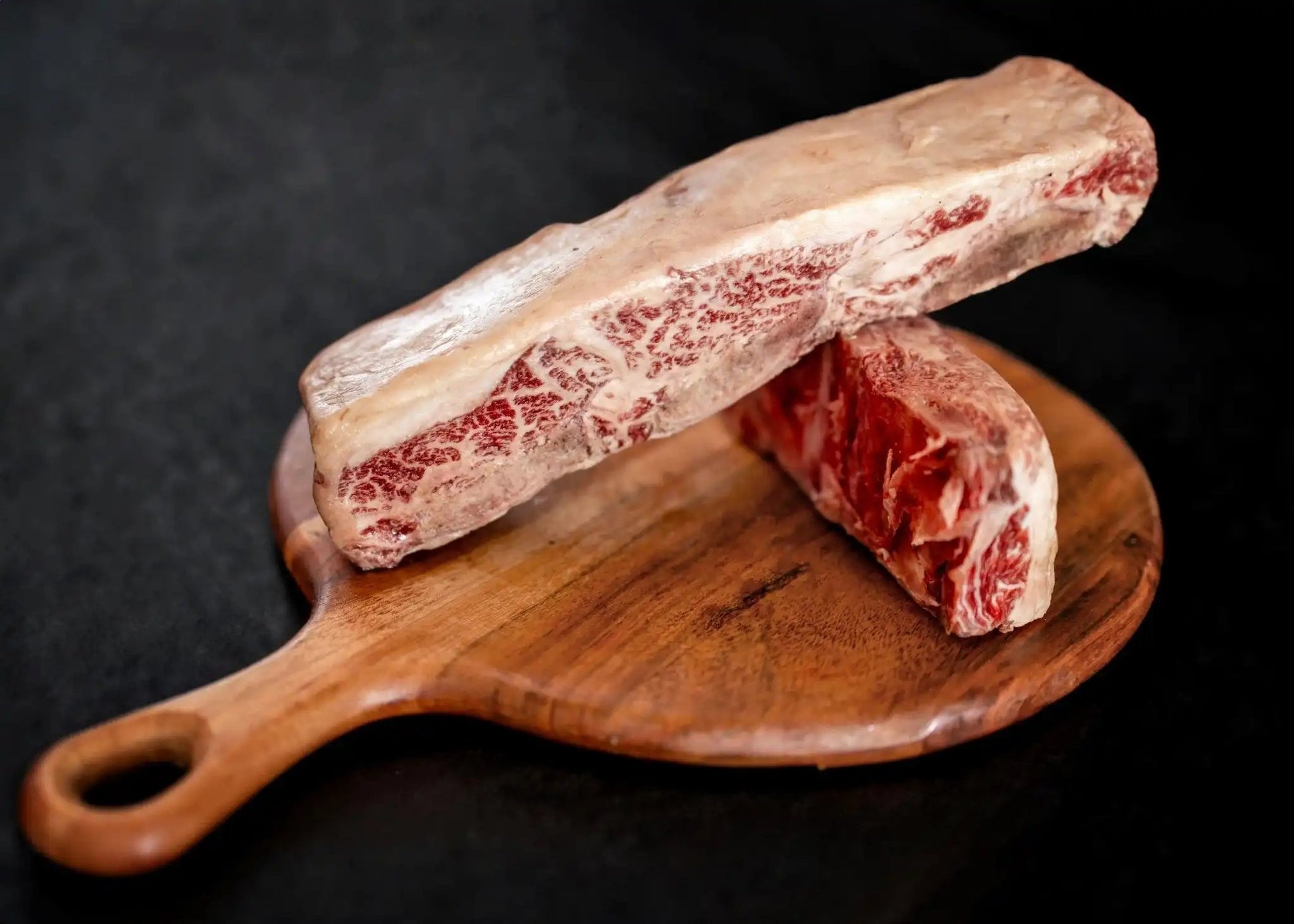 100% All-Natural Grass-Fed Pasture-Raised Wagyu Short RibsExperience the pinnacle of beef excellence with Hufeisen Ranch's 100% All-Natural Grass-Fed Pasture-Raised Wagyu Short Ribs. Cut flanken style across the bone, these100%The Hufeisen-Ranch (WYO Wagyu)