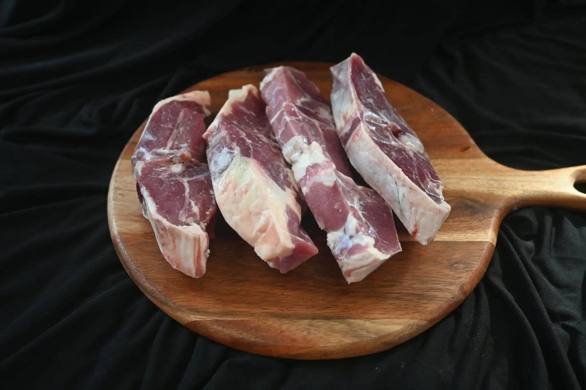 Grass-fed Icelandic Lamb Loin Steaks (4 Count) - The Hufeisen-Ranch (WYO Wagyu)