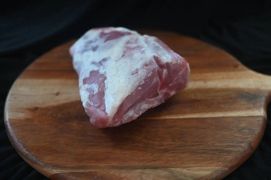 Grass-fed Icelandic Lamb Shoulder Roast (Bone-in) - The Hufeisen-Ranch (WYO Wagyu)